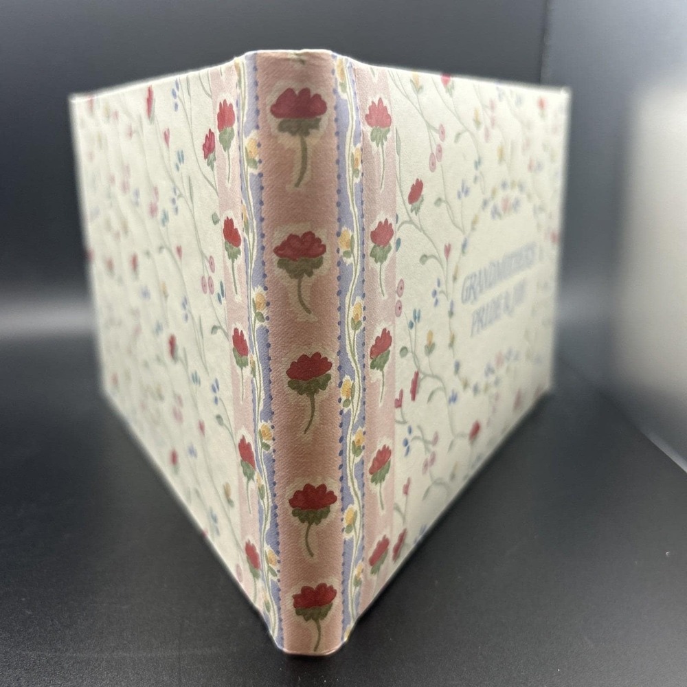 VTG C.R. Gibbson Grandmother's Pride & Joy Photo Album 4X6 Pics New Cottagecore - Picture 7 of 9